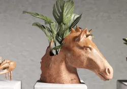Horse head flowerpot