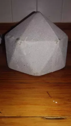 faceted mold plant