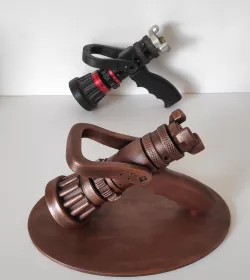 Firefighting hose nozzle
