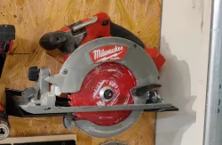 Milwaukee M18 FUEL 6-1/2in Curcular Saw Wall Mount (2730-20)