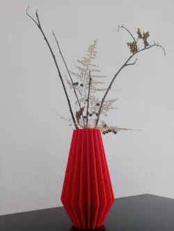 Minimalist vase