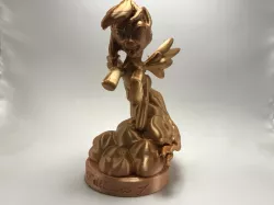My Little Pony Rainbow Dash Sculpture