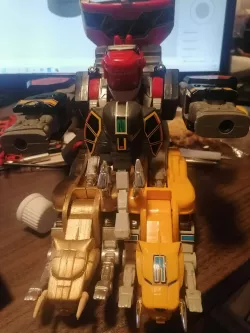 saber fang tiger zord - yellow ranger -MMPR