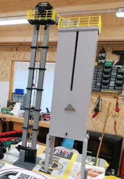 Bucket elevator/ Elevator industrial.