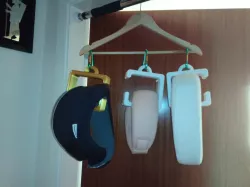 Nick Pillow Holder
