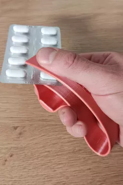 Pillikan - Easy to print pill puncher
