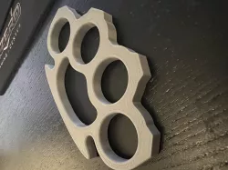 Plastic knuckles