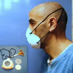 Protective breathing mask