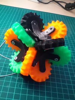 Yet another Cube Gear
