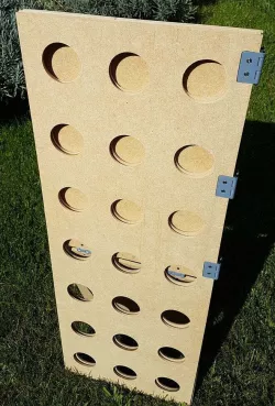Offset hinge for T-Shirt Folder