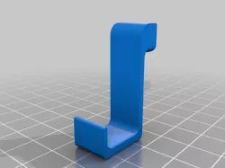 Curtain rod fastener with rear flaps