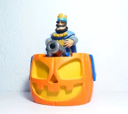 King Tower and The King in Clash Royale Halloween version