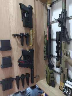 MK23 PISTOL AND MAGAZINE WALL MOUNT