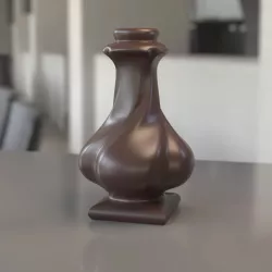 Vase abstract