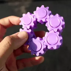 gear spinner