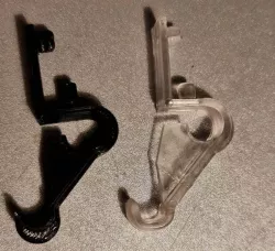 Pin holder for ceiling lamp