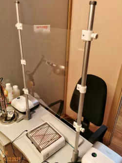 Plexiglass Protector