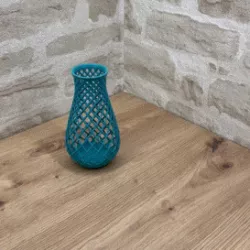 RHOMBOIDAL VASE