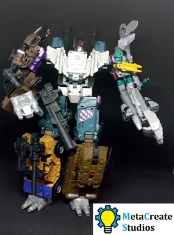 Transformers Combiner Wars Weapons for Bruticus and Onslaught