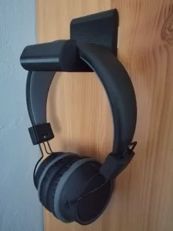 Wall bracket