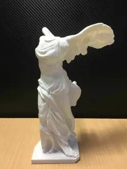 Winged Victory of Samothrace (Easier printing with very minimal supports)