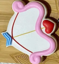 Cookie cutter Cupid's arrow