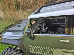 Interior of toyota FJ CRUISER (HPI venture)