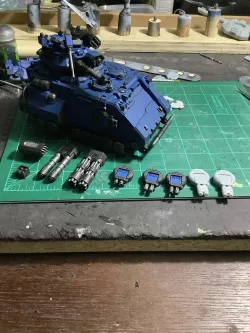 Raman Hover Tank