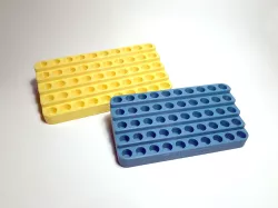 Reloading trays
