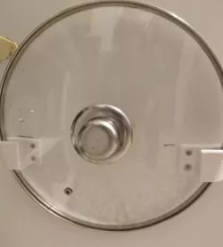 Support for pot lids
