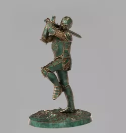 Armoured vampire with two handed sword