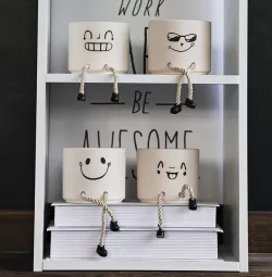 Cute face vase