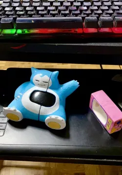gotcha evolve case 2 versions snorlax and square . carcarsa go-tcha evolve STL pokemon go