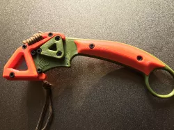 Karambit  style utility knife