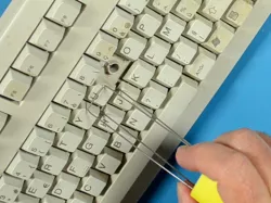 Keycap Puller - Extractor for keyboard keys