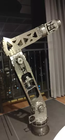 Six axis robot arm