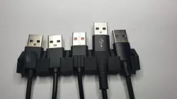USB cable holder
