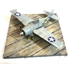 WWII US AIRCRAFT CARRIER DIORAMA AND DISPLAY BASE (1:72 SCALE 140mm)