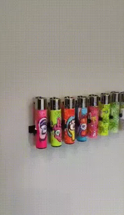 Clipper Levitating Lighter Stand