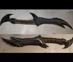 Daedric Dagger with Compartment