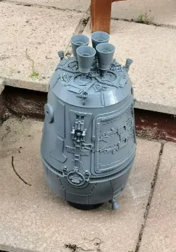 ESCAPE POD STUDIO SCALE ANH STAR WARS