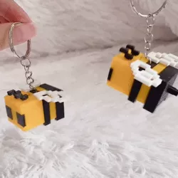 Minecraft Bee Keychain / keychain bee