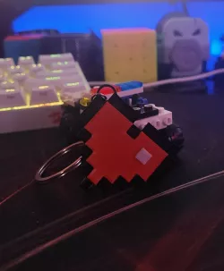 MINECRAFT HEART KEYCHAIN