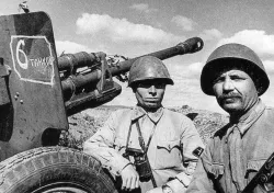 Soviet style big flashlight team