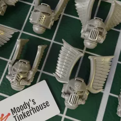 Winged Space Knights Heads - builder