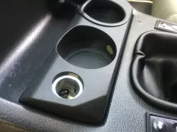 Bmw E30 - front cup holder