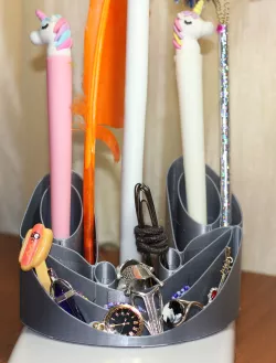 Smile Frog pen holder