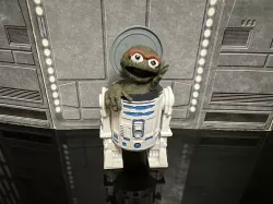 STAR WARS R2-THE GROUCH HALLOWEEN SPECIAL 2023, CUSTOM UNPRODUCED KENNER, HASBRO ACTION FIGURE, 3.75", 1/18, 5POA