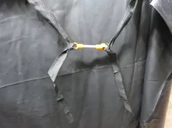 Magnetic Apron Closer