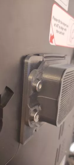 Installation of a Carbon Filter in the QIDI X Plus 3D Printer